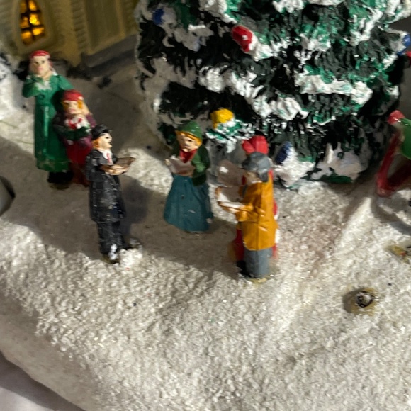 Vintage Thomas Kinkade St. Nicholas Circle -Christmas Village - Picture 6 of 11